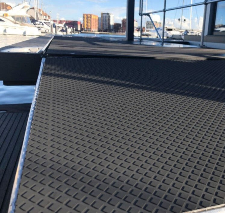 12mm Agriculture and Horse Stall mat 6ft x 4ft